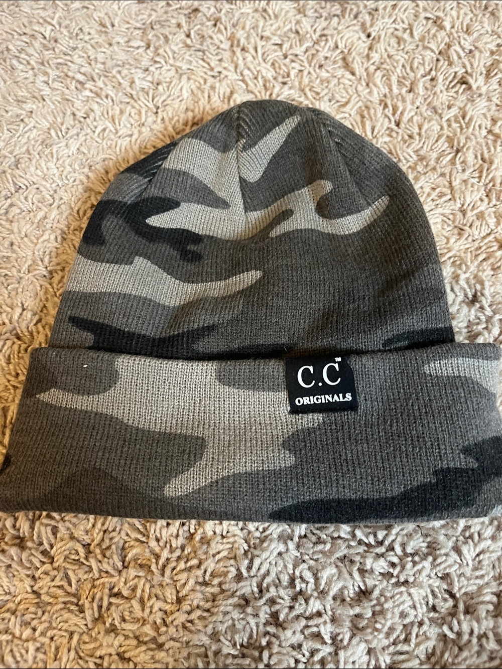 Womens Camo Beanie - Gray